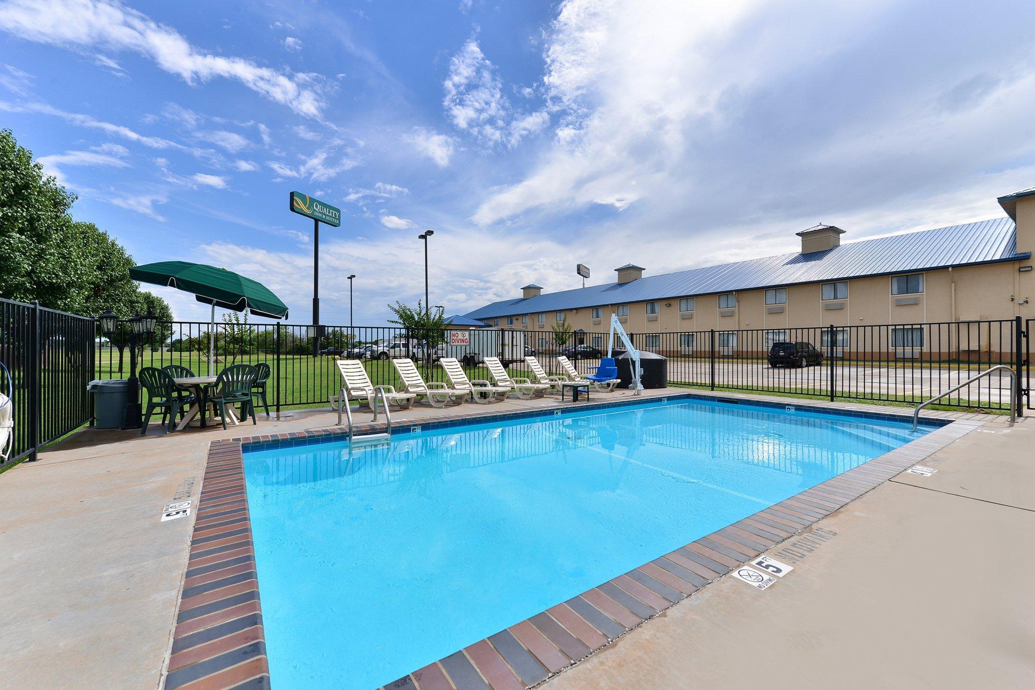 Quality Inn & Suites Wichita Falls I-44 Exterior foto